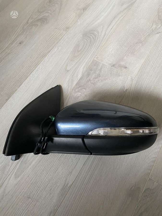 Volkswagen Golf spoguļi