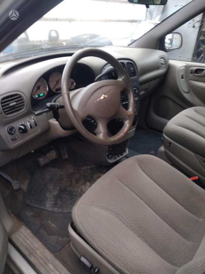 Chrysler Voyager Lt neksplotuota suteikem šiem auto servizo paslaugas