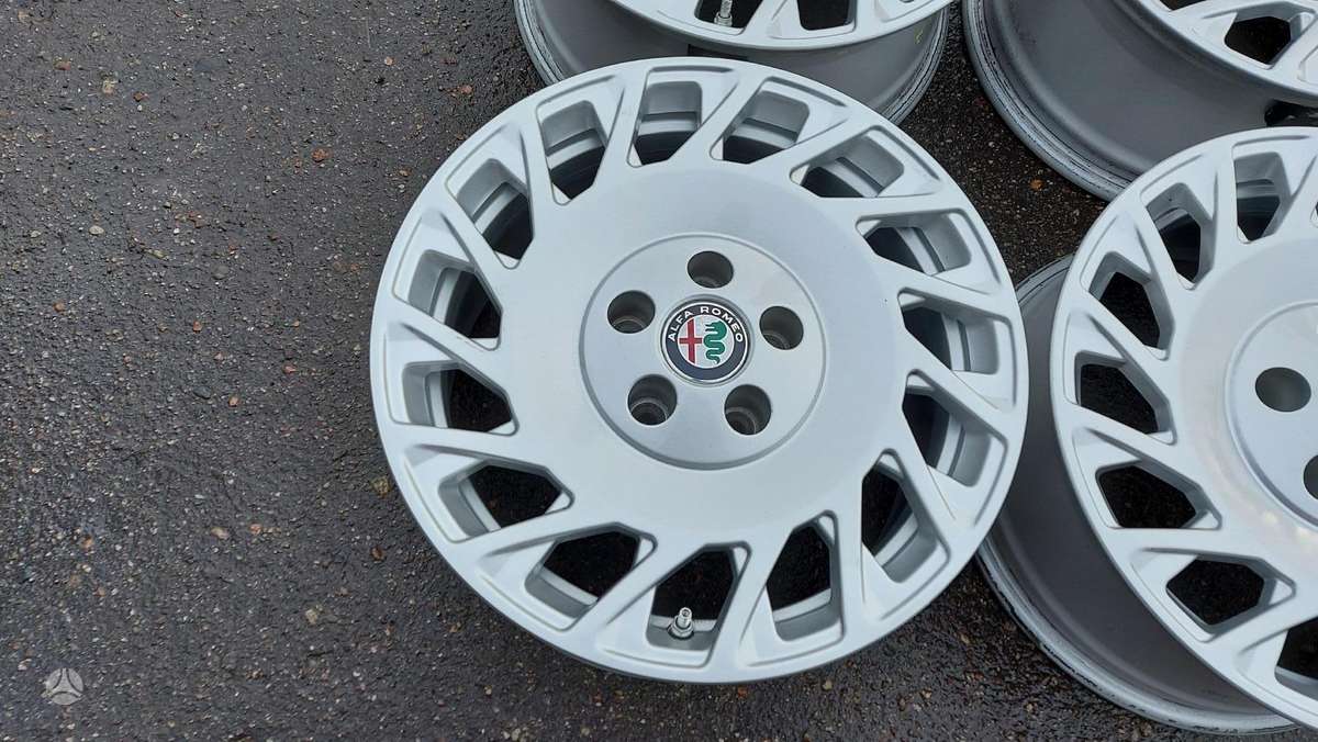 Alfa Romeo Giulia 2016-22', легкосплавные , R16