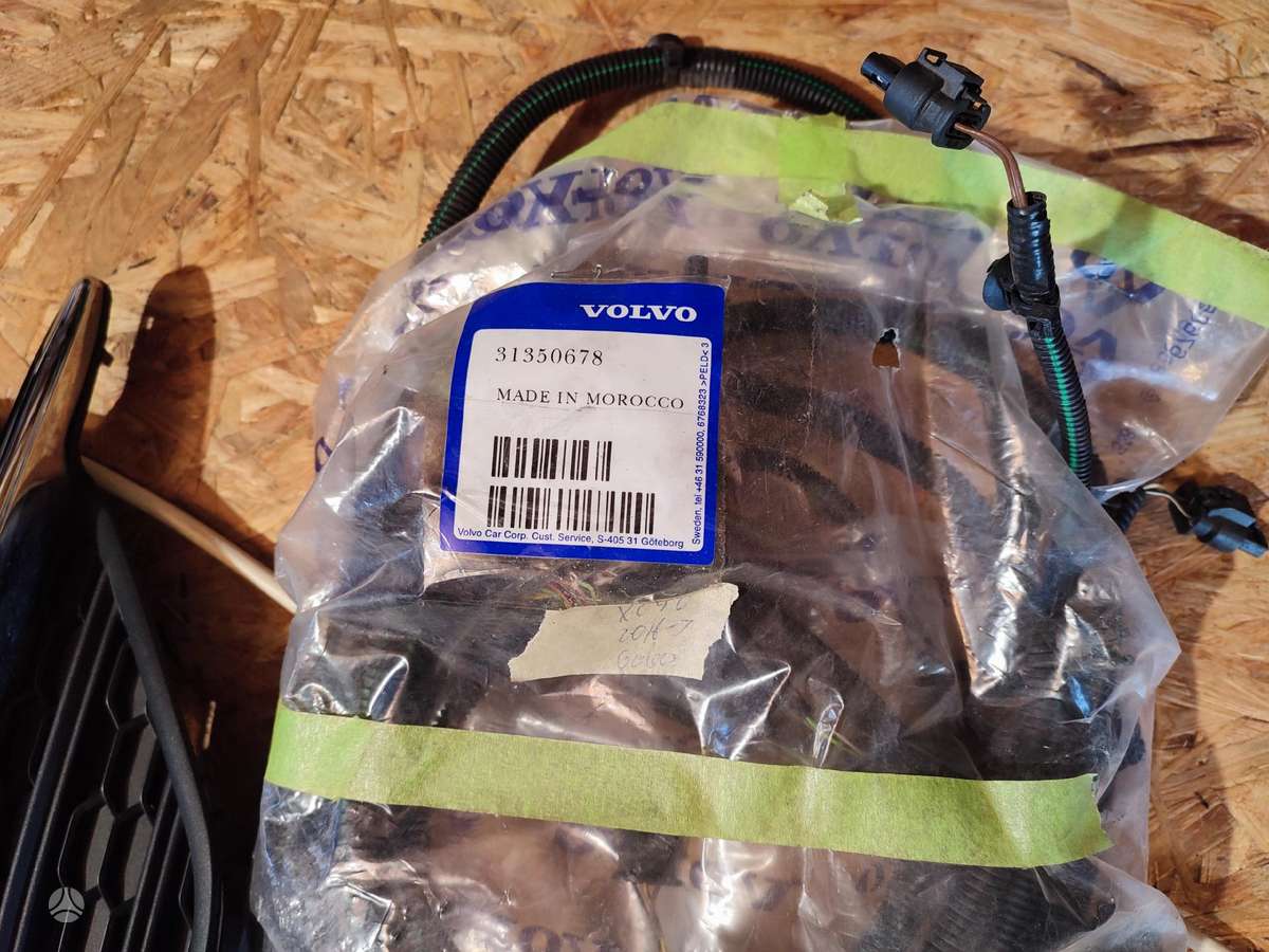 Volvo XC90 body parts