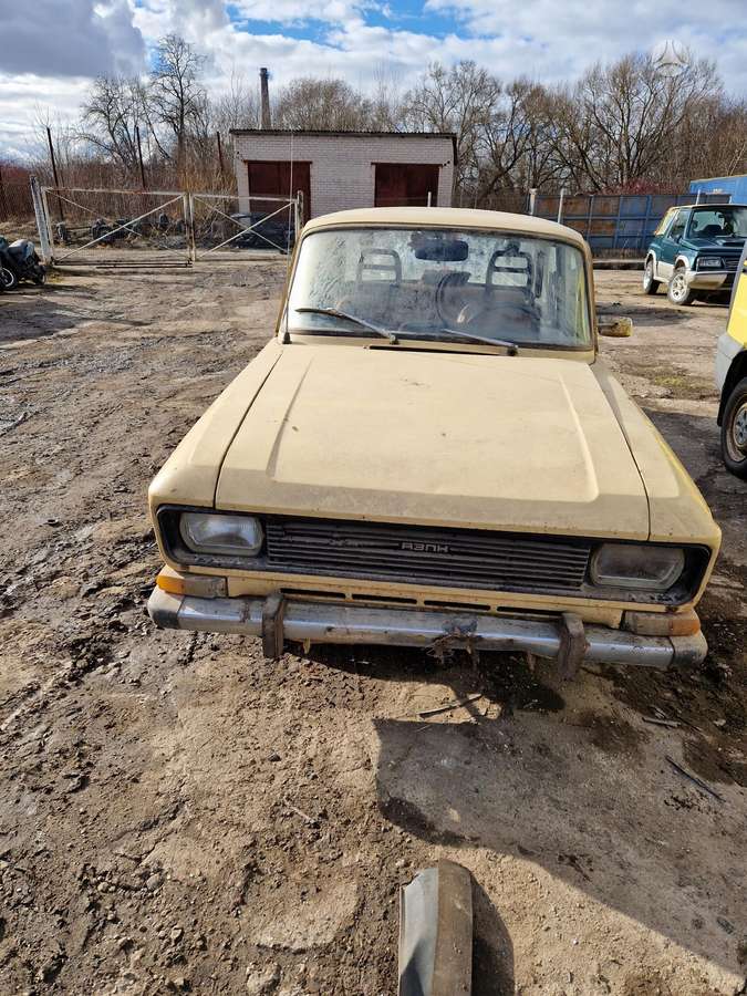Moskvich 2140 Dalimis