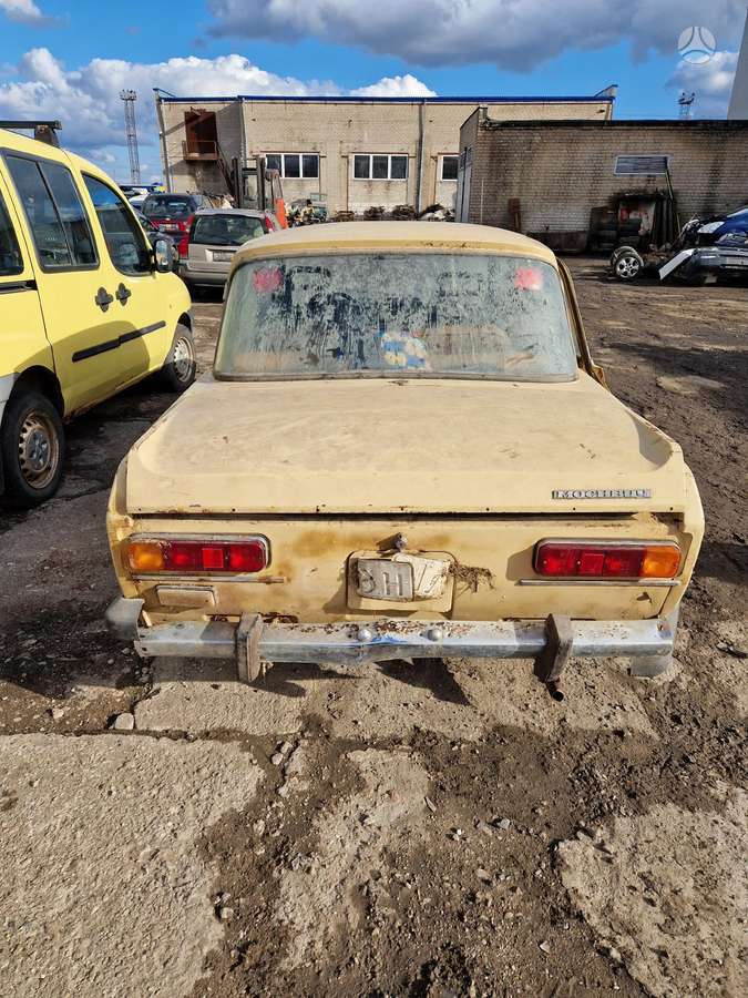 Moskvich 2140 Dalimis