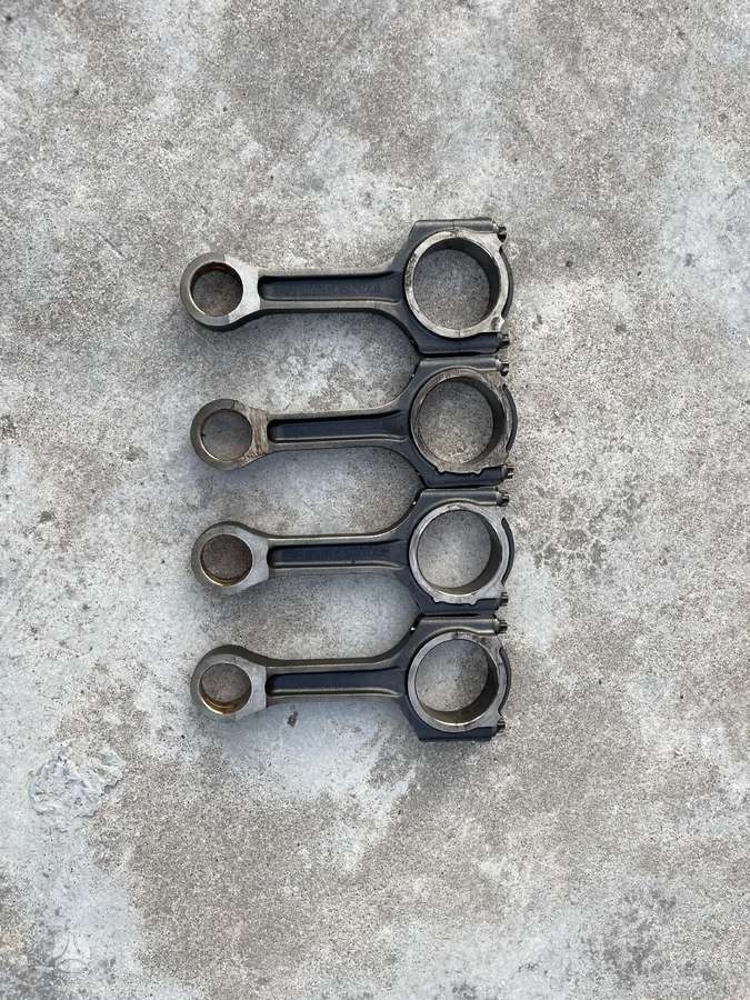 Ford Transit variklio detalės