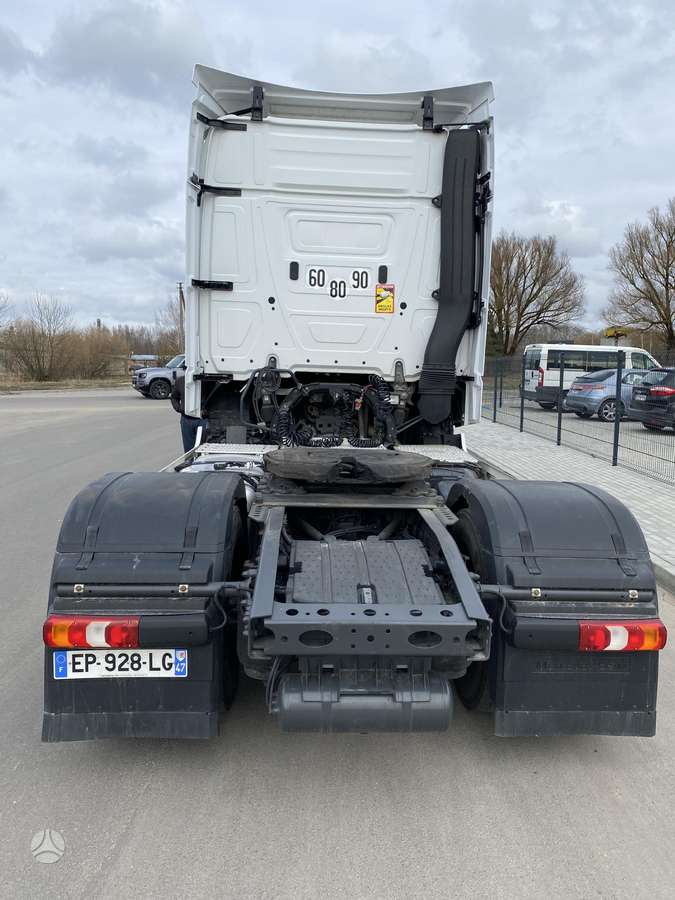 Mercedes-Benz Actros 1846 LS, single sleeper
