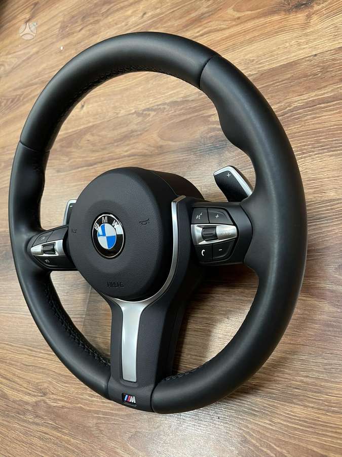 BMW 3 serija salono detalės