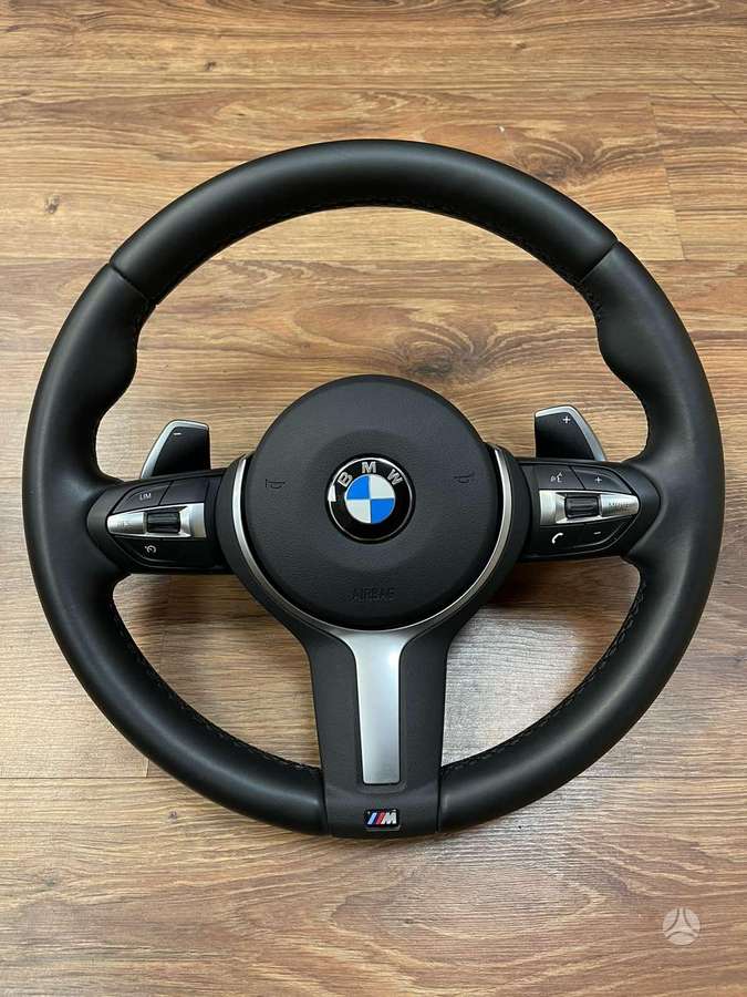 BMW 3 serija salono detalės
