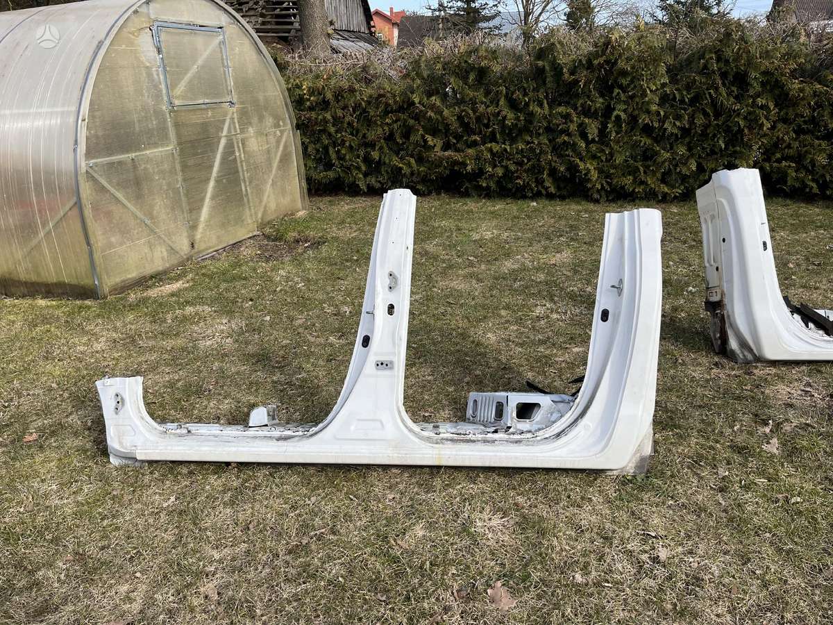 Toyota Hilux детали кузова