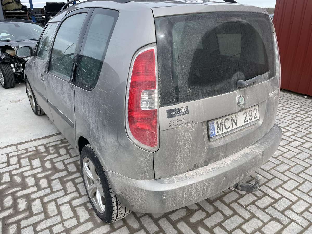 Skoda Roomster по частям