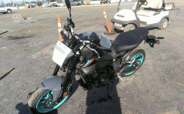 Yamaha MT, street / klasikiniai