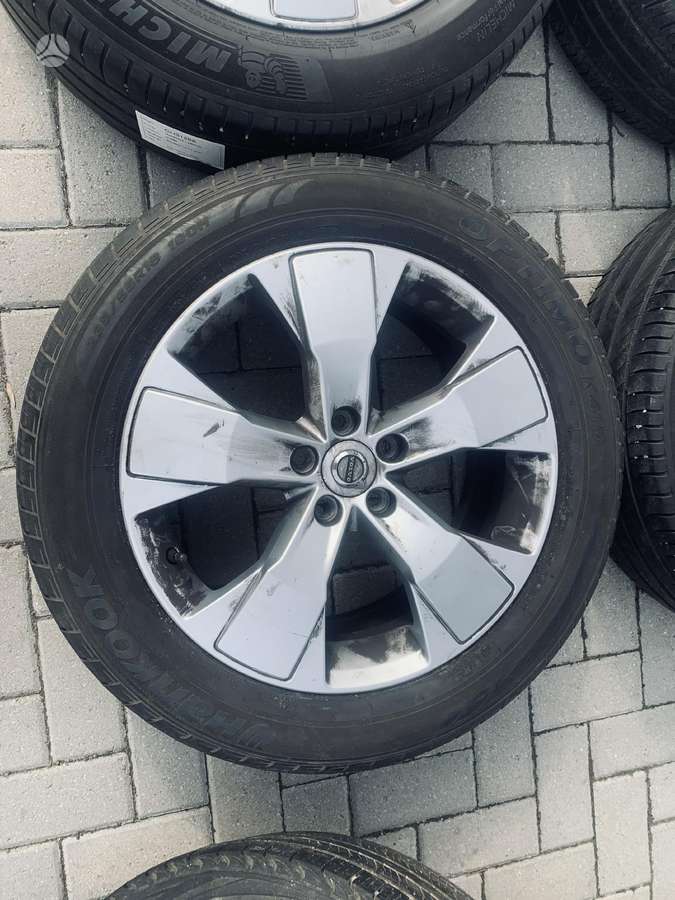 Volvo, lengvojo lydinio, R18