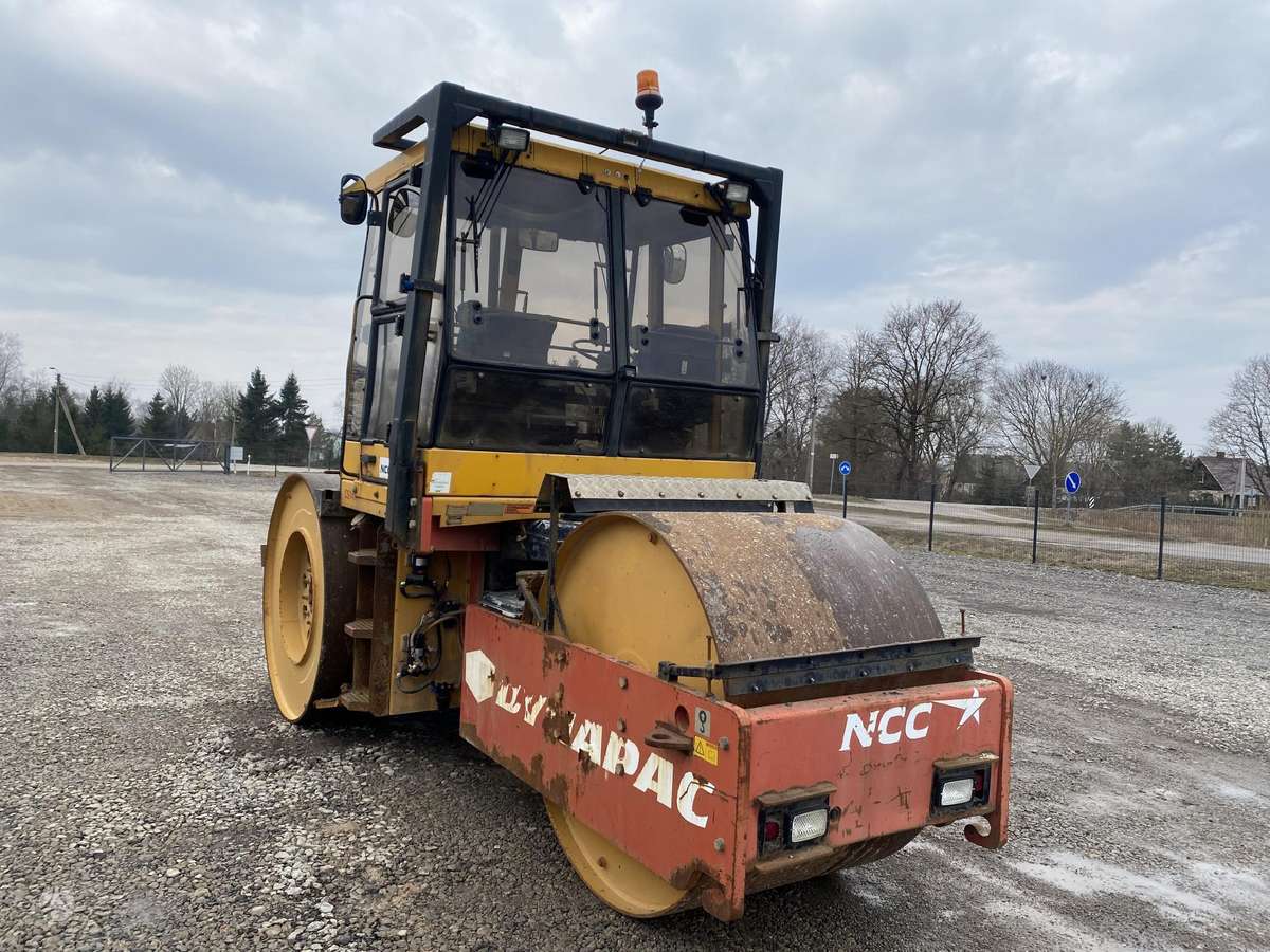Dynapac CS141, vibrator / compactor
