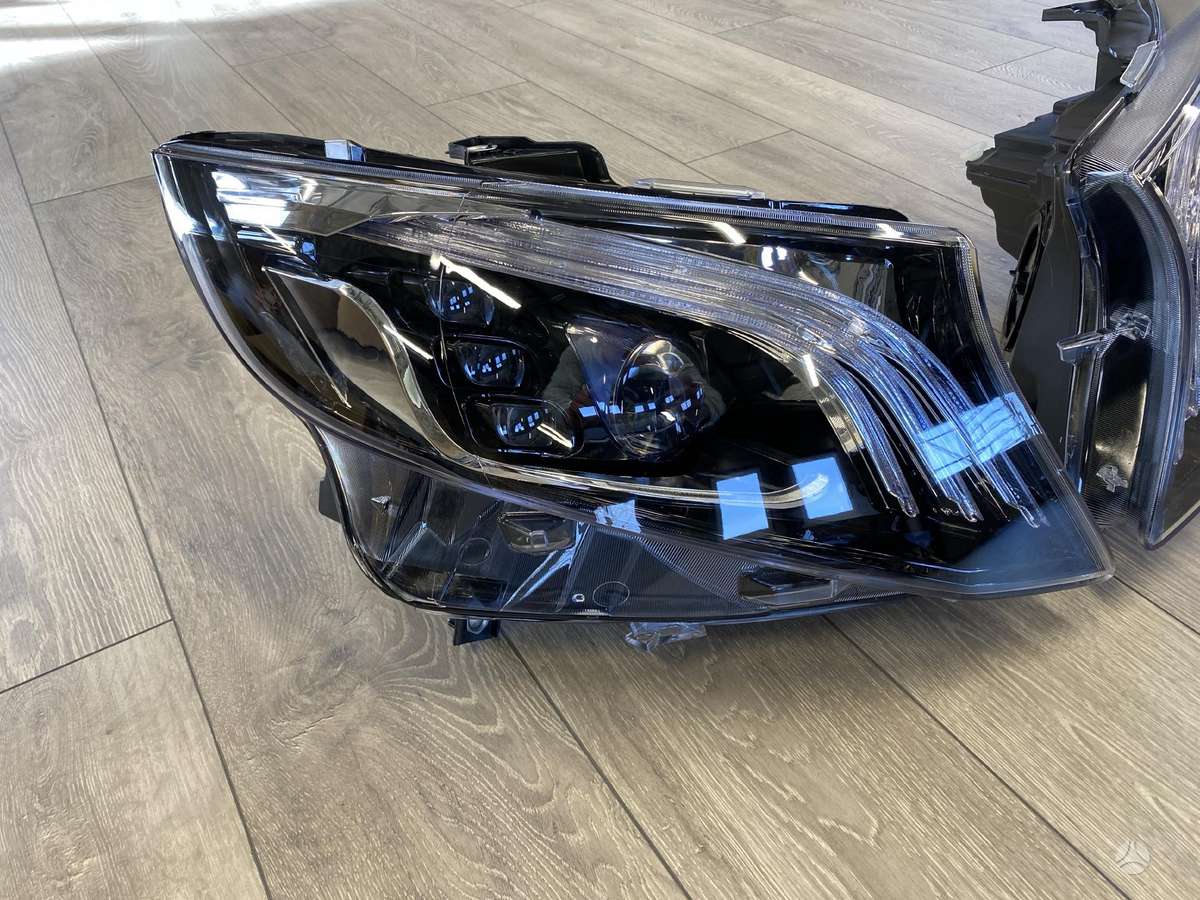 Mercedes-Benz V klasė lights