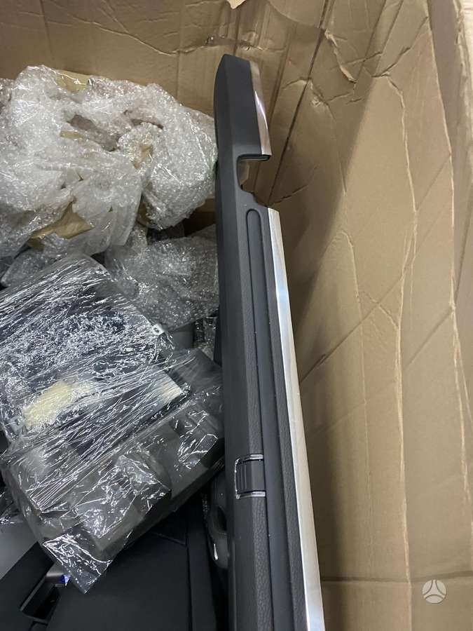 Volkswagen Phaeton salono detalės