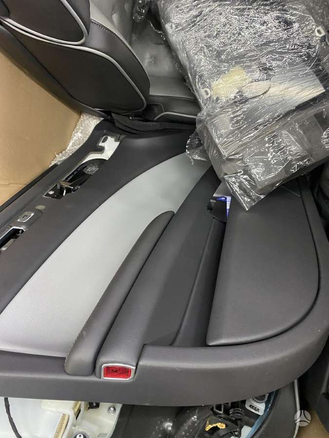 Volkswagen Phaeton salono detalės