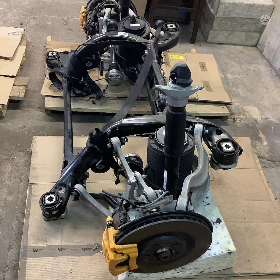 Audi e-tron chassis parts