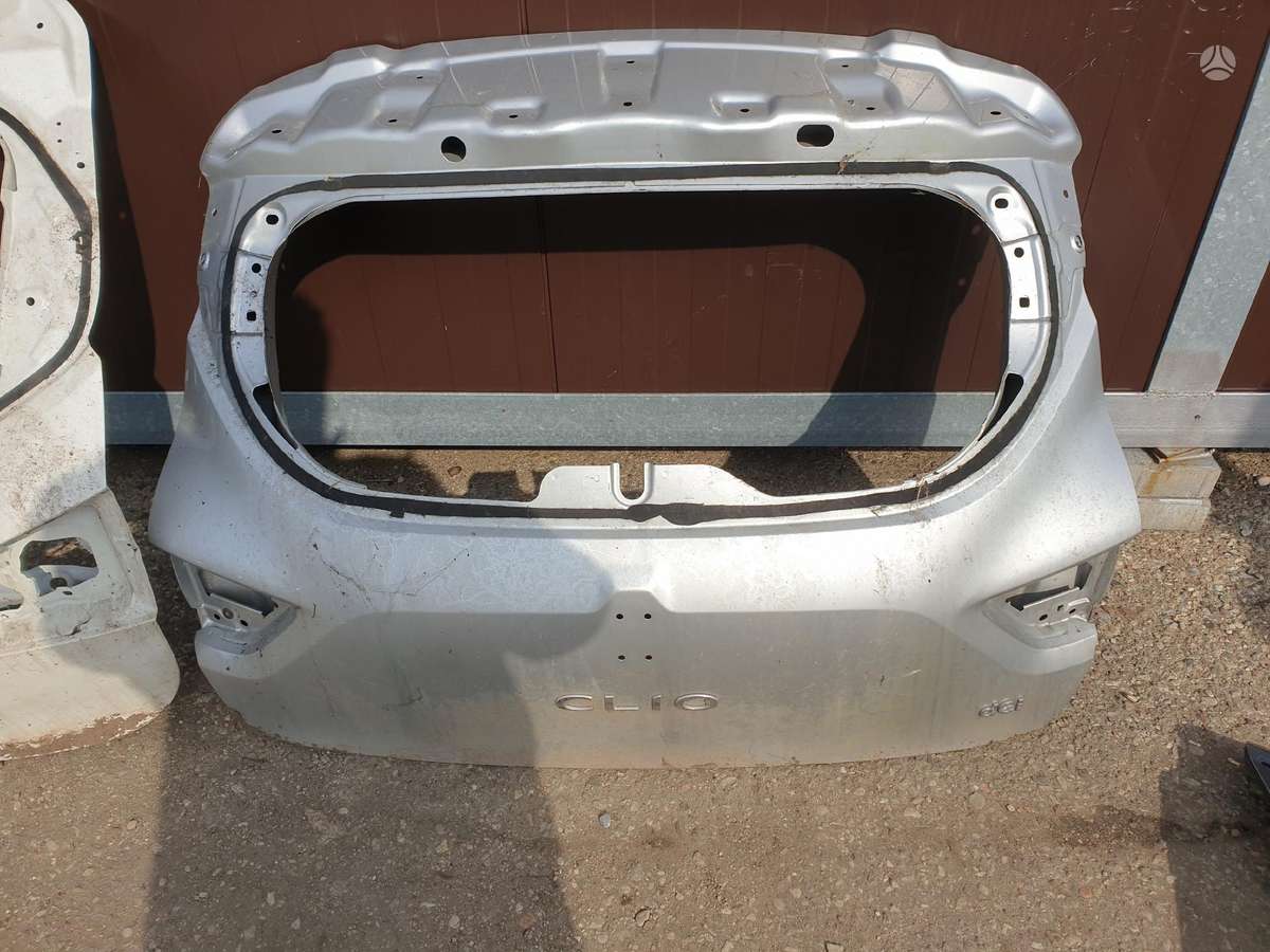 Renault Clio Tik kas nuotroukose