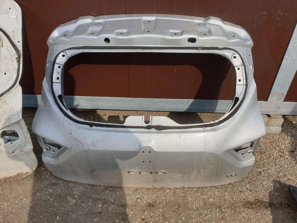 Renault Clio Tik kas nuotroukose