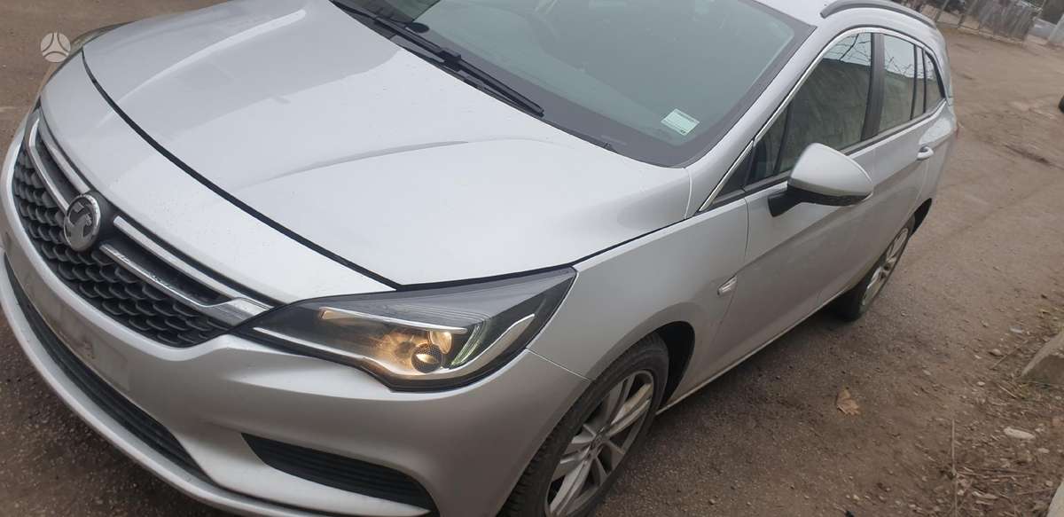 Opel Astra for parts