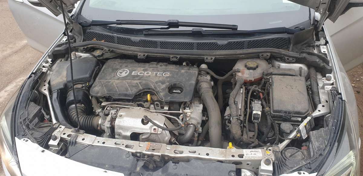 Opel Astra dalimis