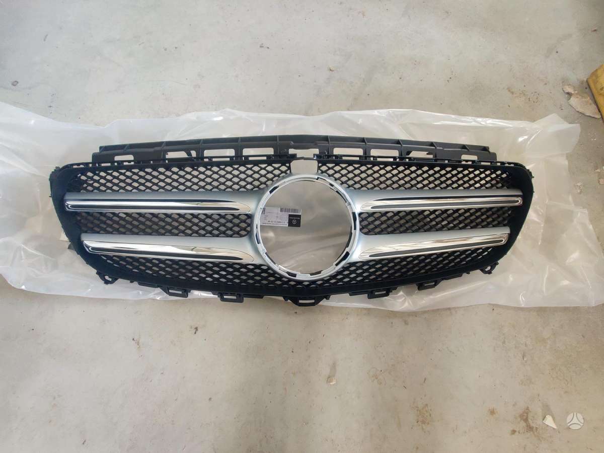 Mercedes-Benz E klasė spārni