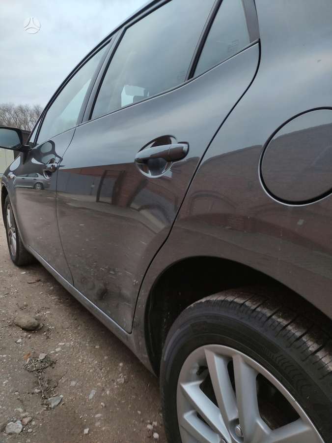 Toyota Auris детали кузова