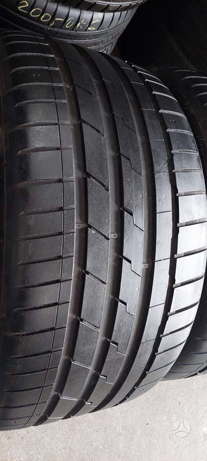 Hankook, vasarinės 285/30 R22
