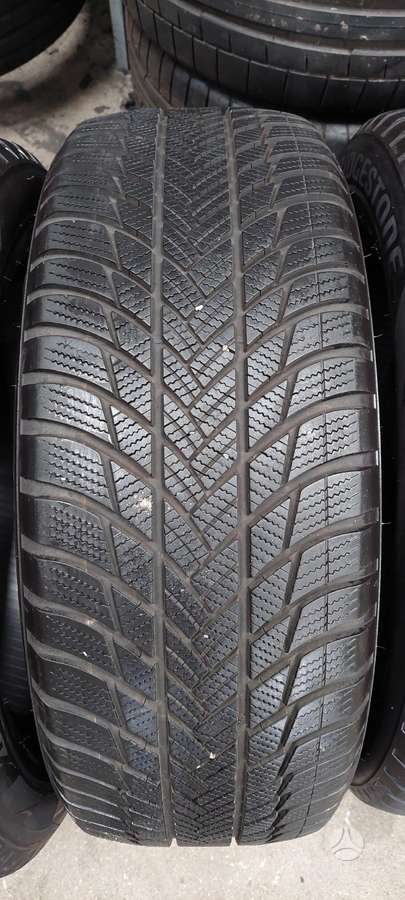 Bridgestone, зимние 225/60 R17