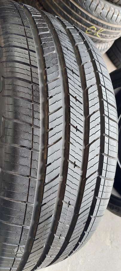 Bridgestone, all-season 255/45 R20