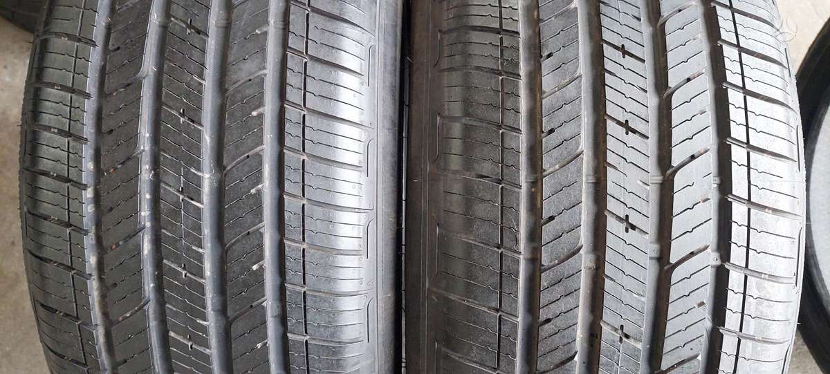 Bridgestone, all-season 255/45 R20