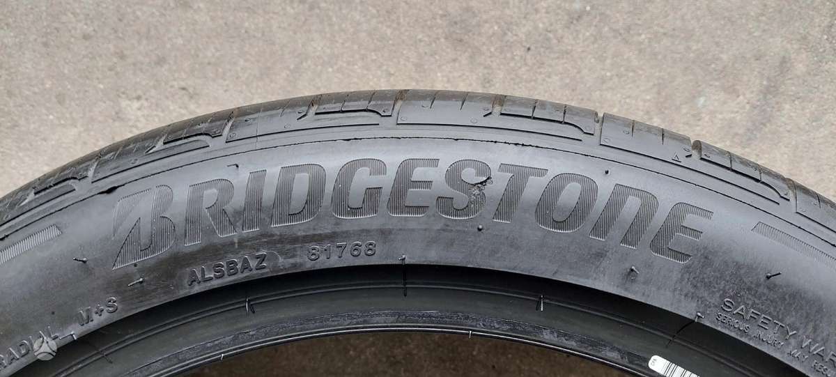 Bridgestone, universalios 255/45 R20