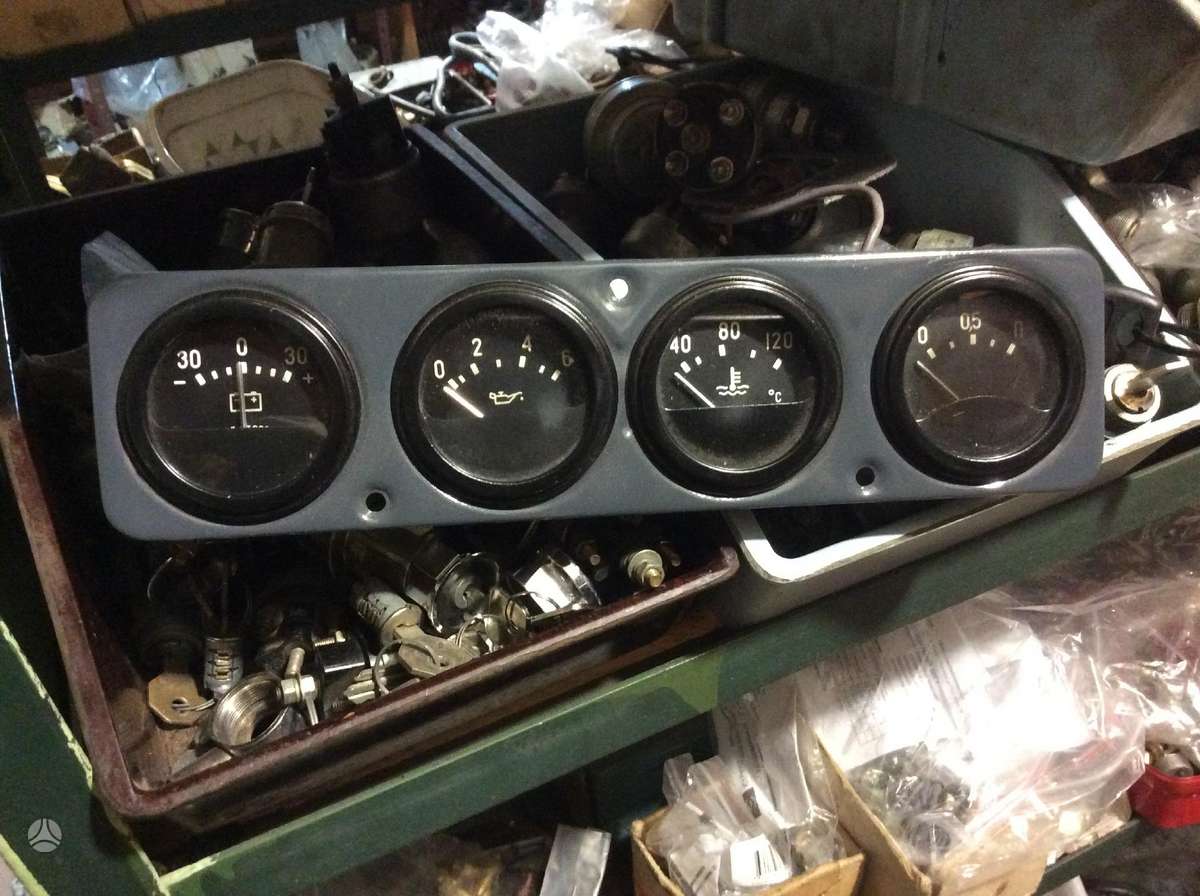 UAZ 469 kėbulo dalys