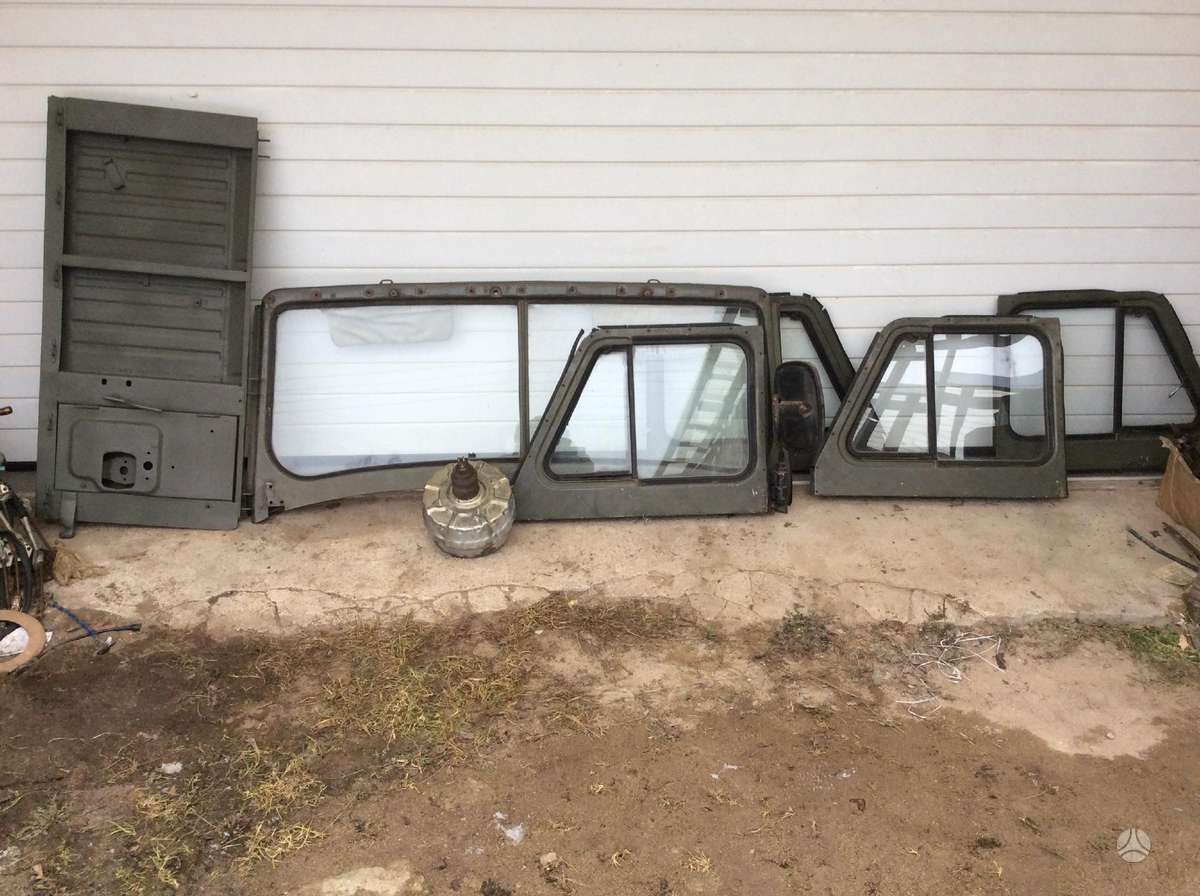 UAZ 469 kėbulo dalys