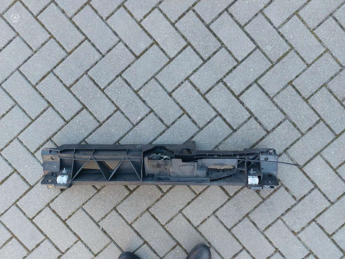 Peugeot 5008 kėbulo dalys
