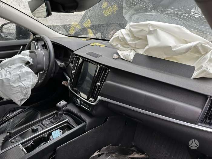 Volvo V90 по частям. Europa