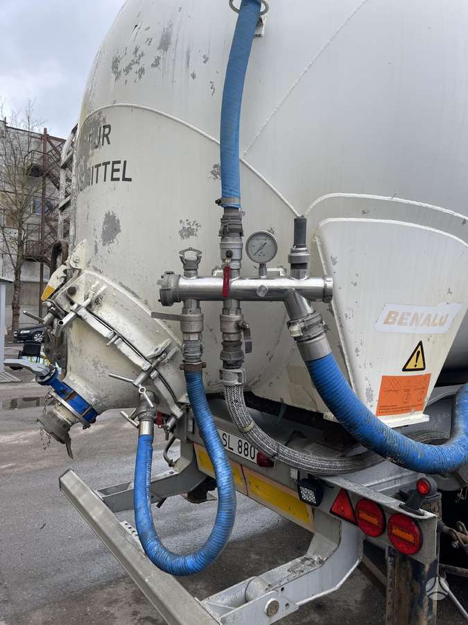 Benalu, tanker