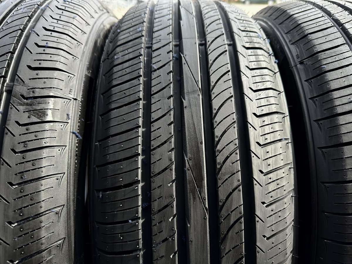 Sunny NP226, summer 215/55 R16