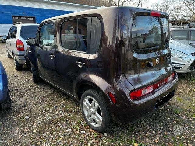 Nissan Cube по частям