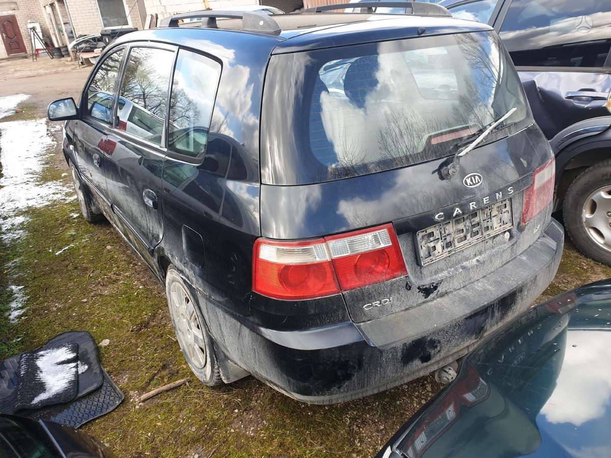 Kia Carens по частям