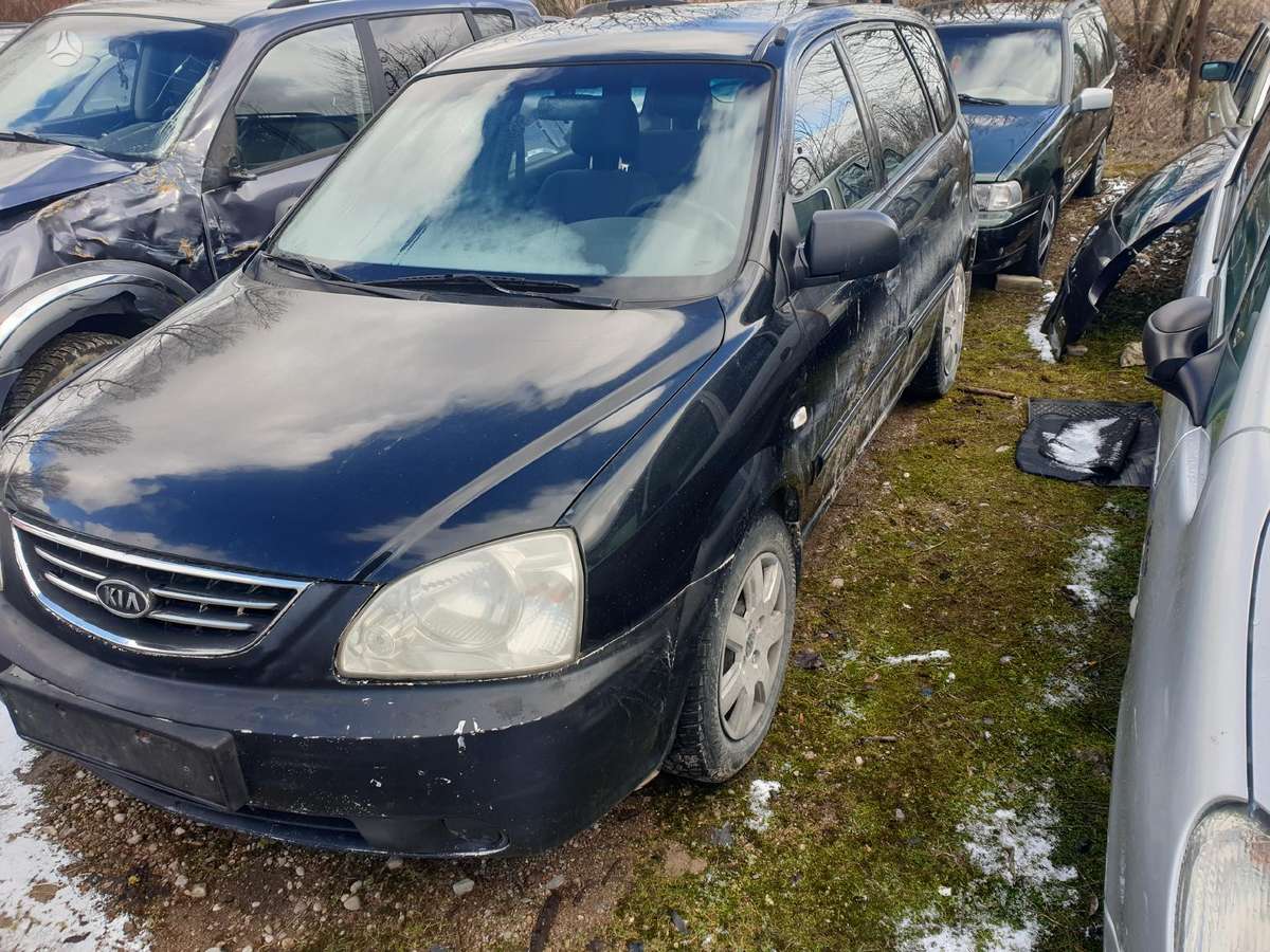 Kia Carens по частям