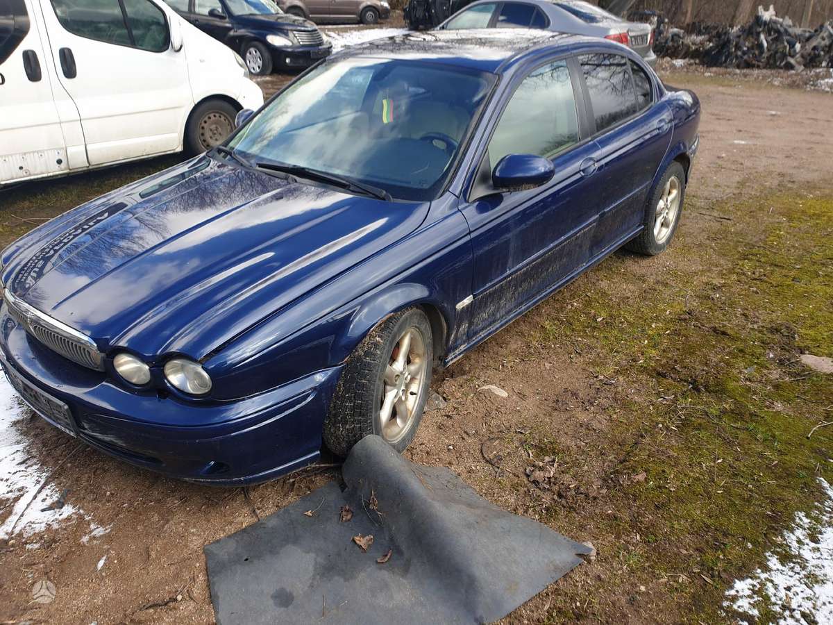 Jaguar X-Type dalimis