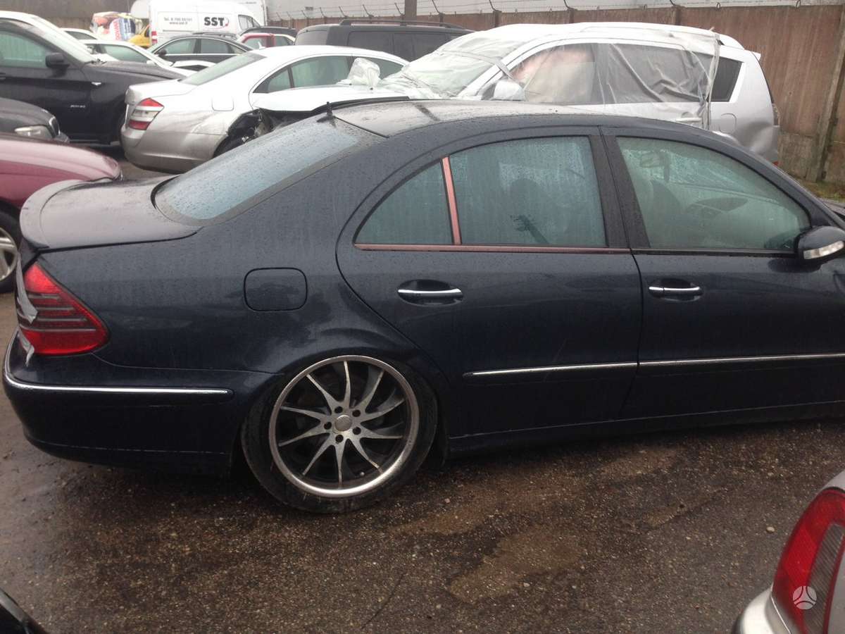 Mercedes-Benz E klasė E220 e270 e280 e320 e5000 nuo 2002m iki 2007 karavanai ir sed