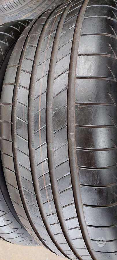 Bridgestone, summer 235/50 R20
