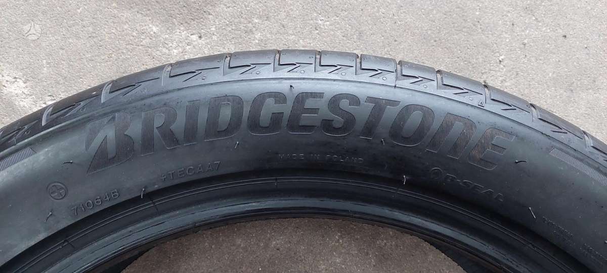Bridgestone, summer 235/50 R20