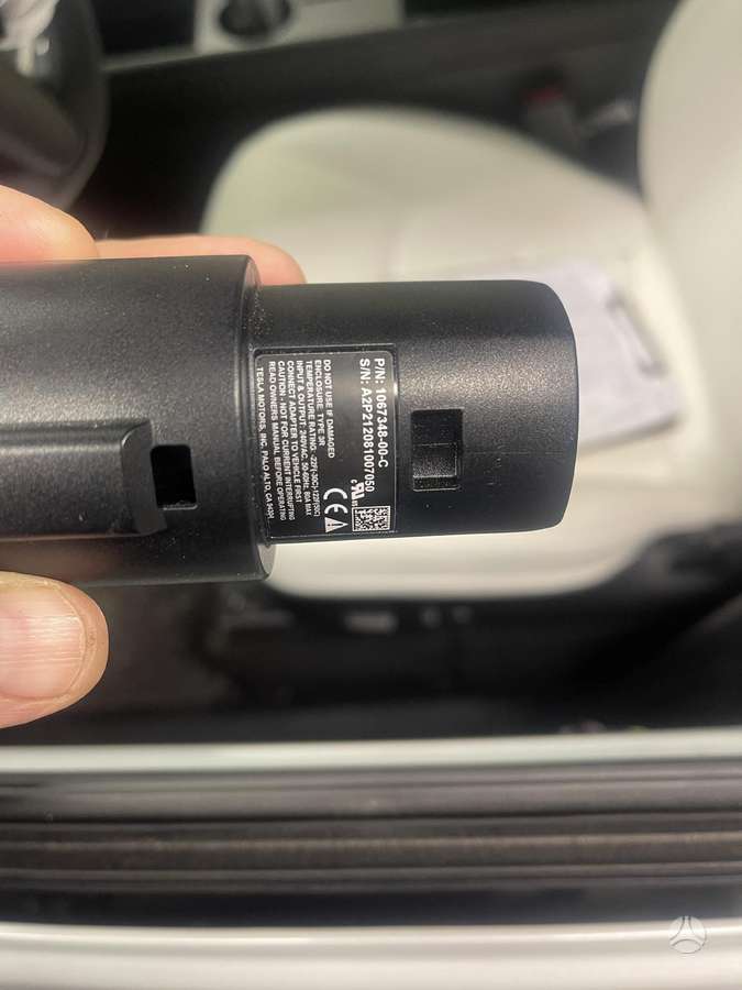 Tesla Model Y, detales, kėbulo dalys