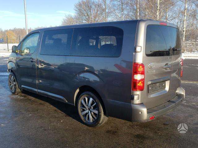 Toyota Proace dalimis