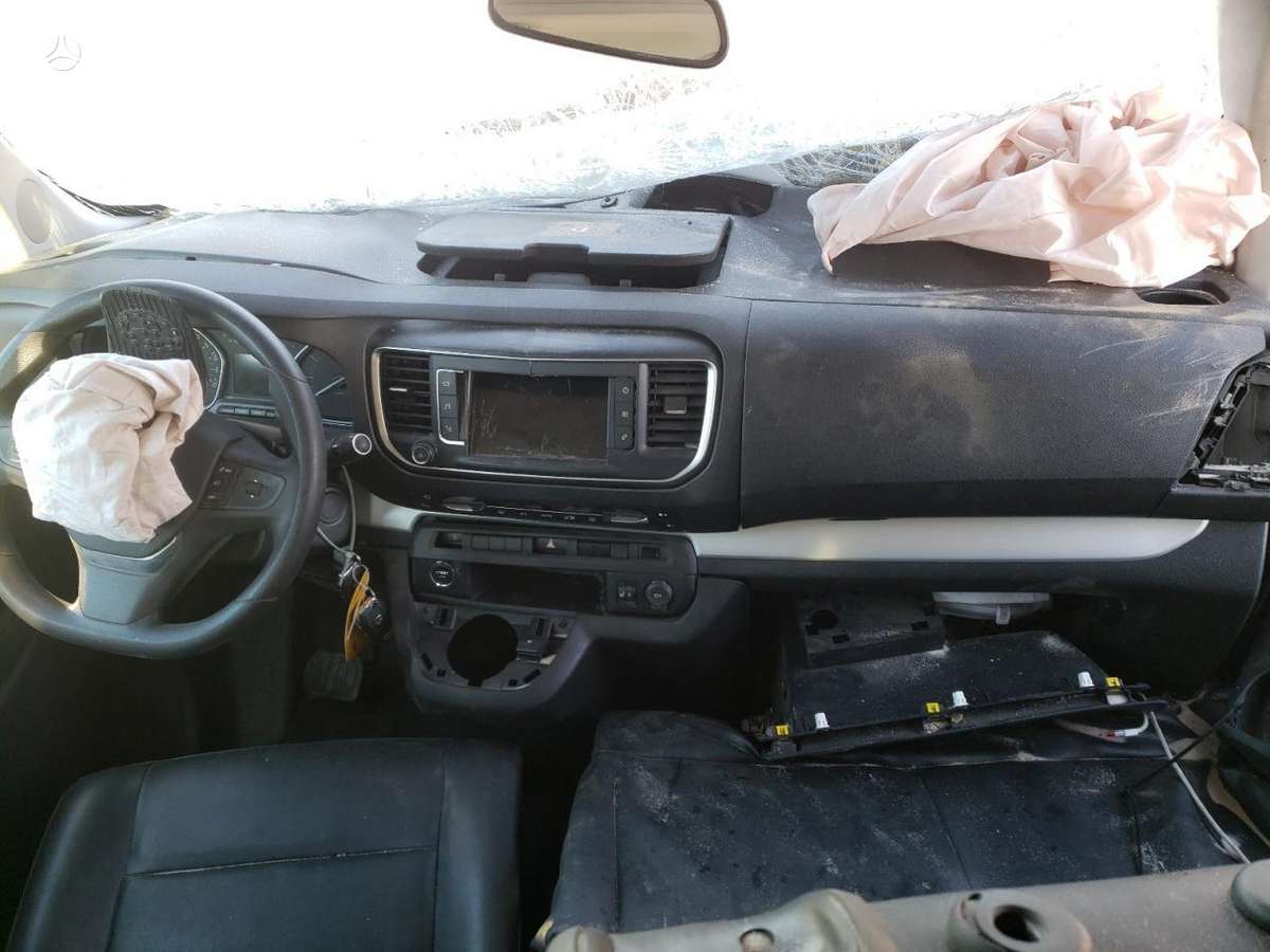 Toyota Proace dalimis