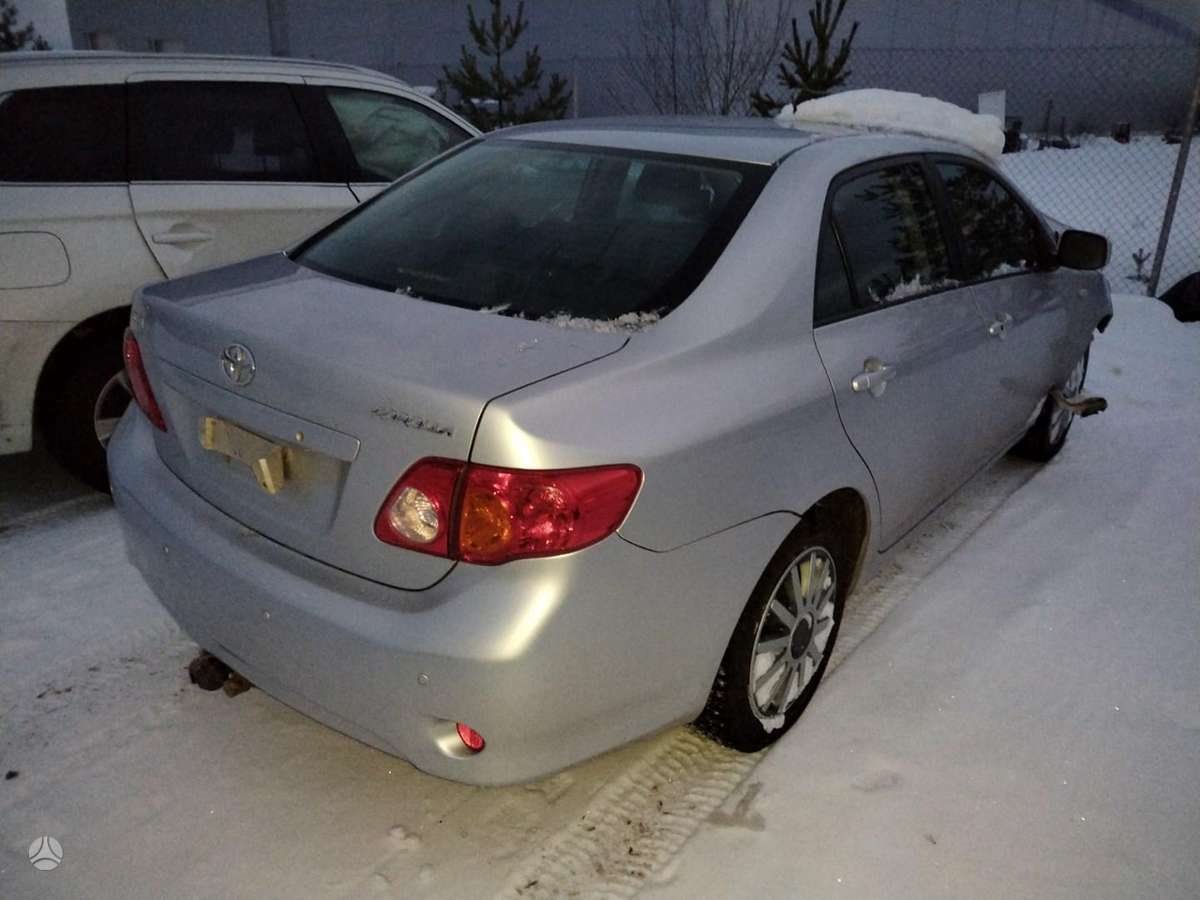 Toyota Corolla 1f7