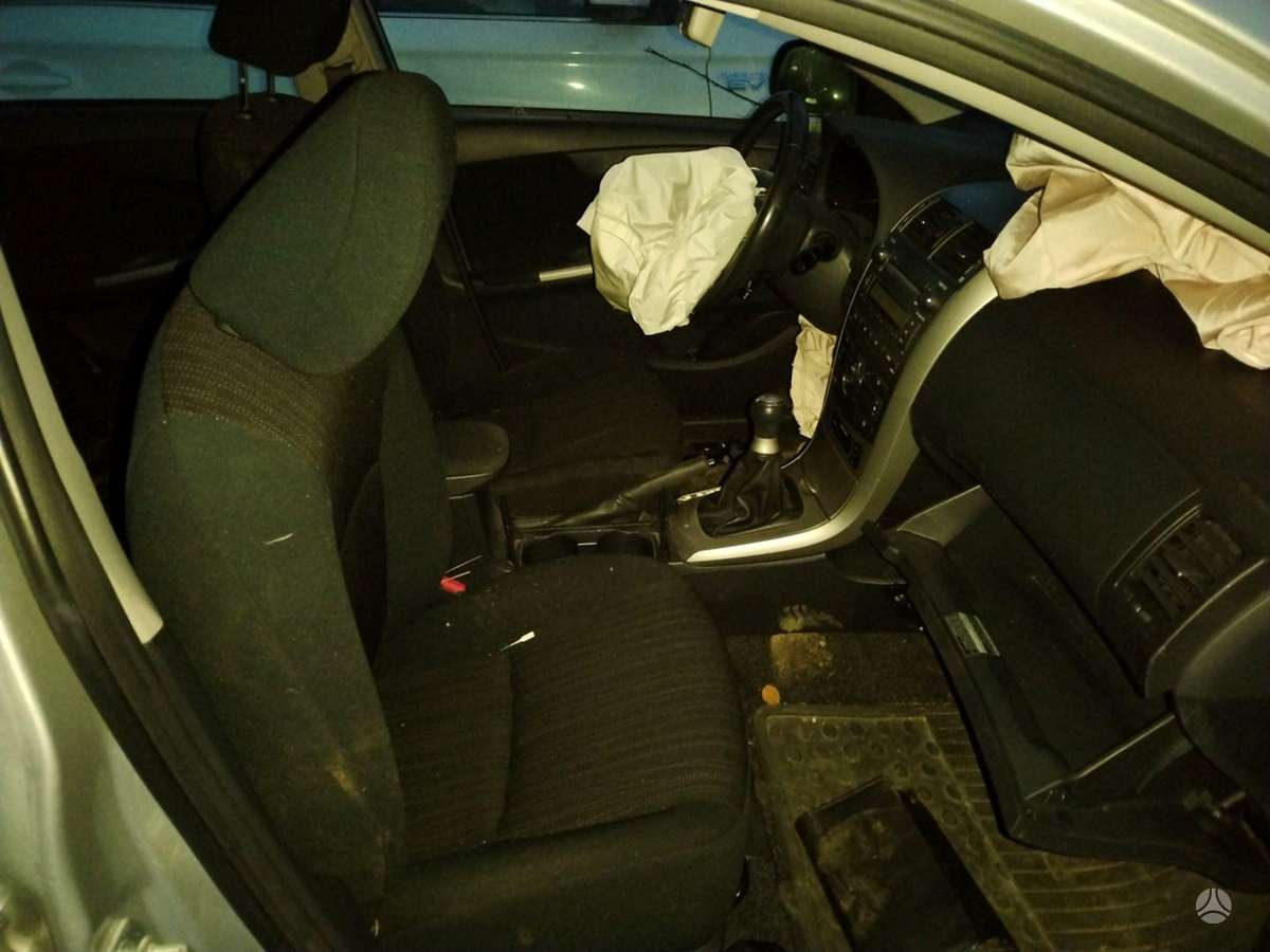Toyota Corolla 1f7