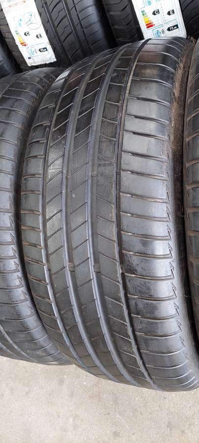 Bridgestone, vasaras 245/45 R19