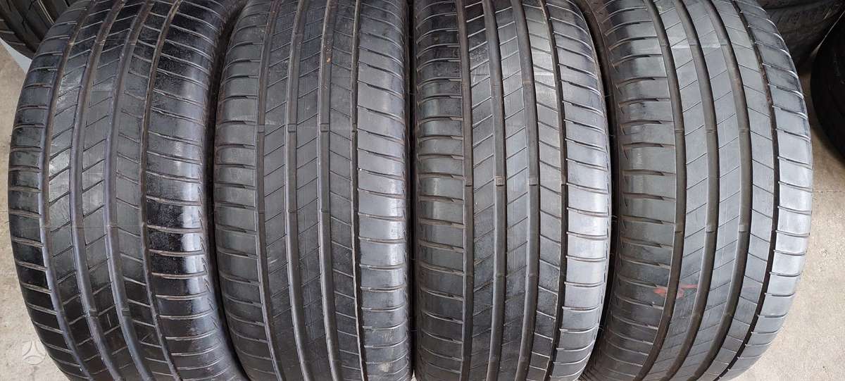 Bridgestone, vasaras 245/45 R19